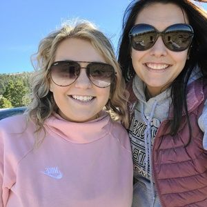 Meet your Posher, Cheyanne